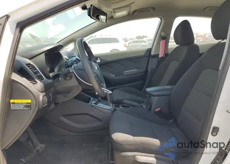 2018 Kia Forte Lx из США, поврежденный, VIN 3KPFK4A72JE270959